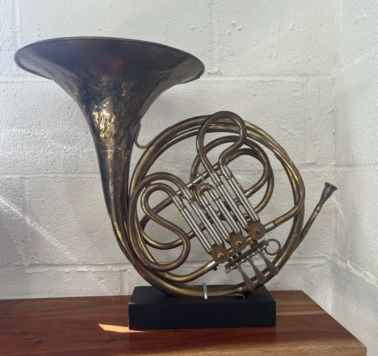 Vintage Elkhorn by Getzen Single French Horn
