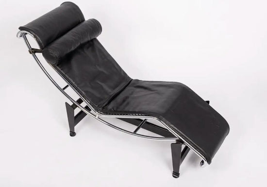 Original Cassina Black Leather LC4 Chaise Lounge Chair by Le Corbusier
