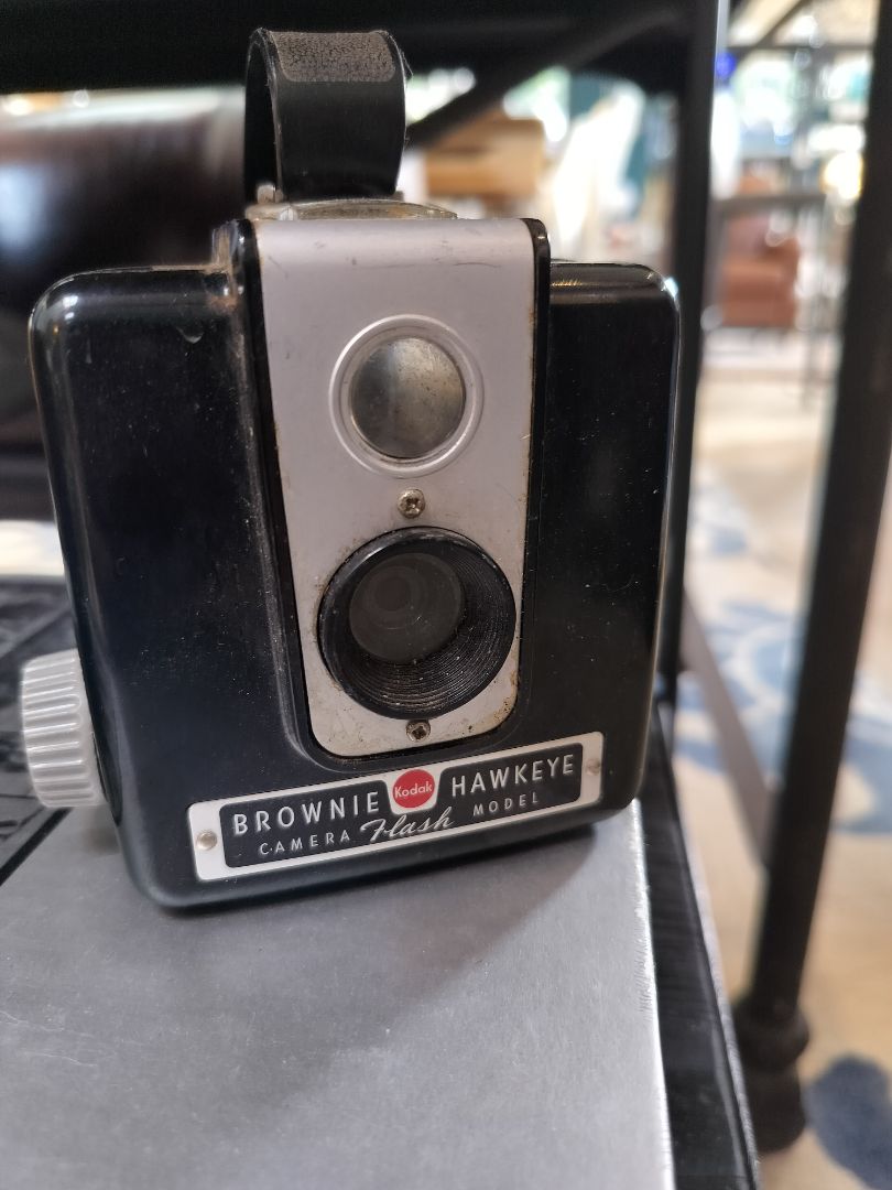 Vintage Collectible Kodak Brownie Hawkeye Camera