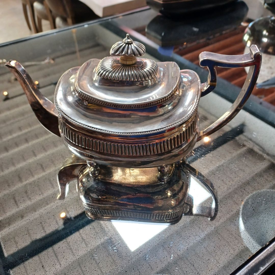 Sterling Silver Teapot/ Coffee Pot. Year 1810. London. King George III