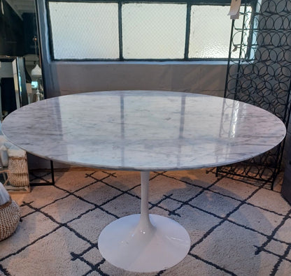 Knoll Saarinen Marble Tulip Table.