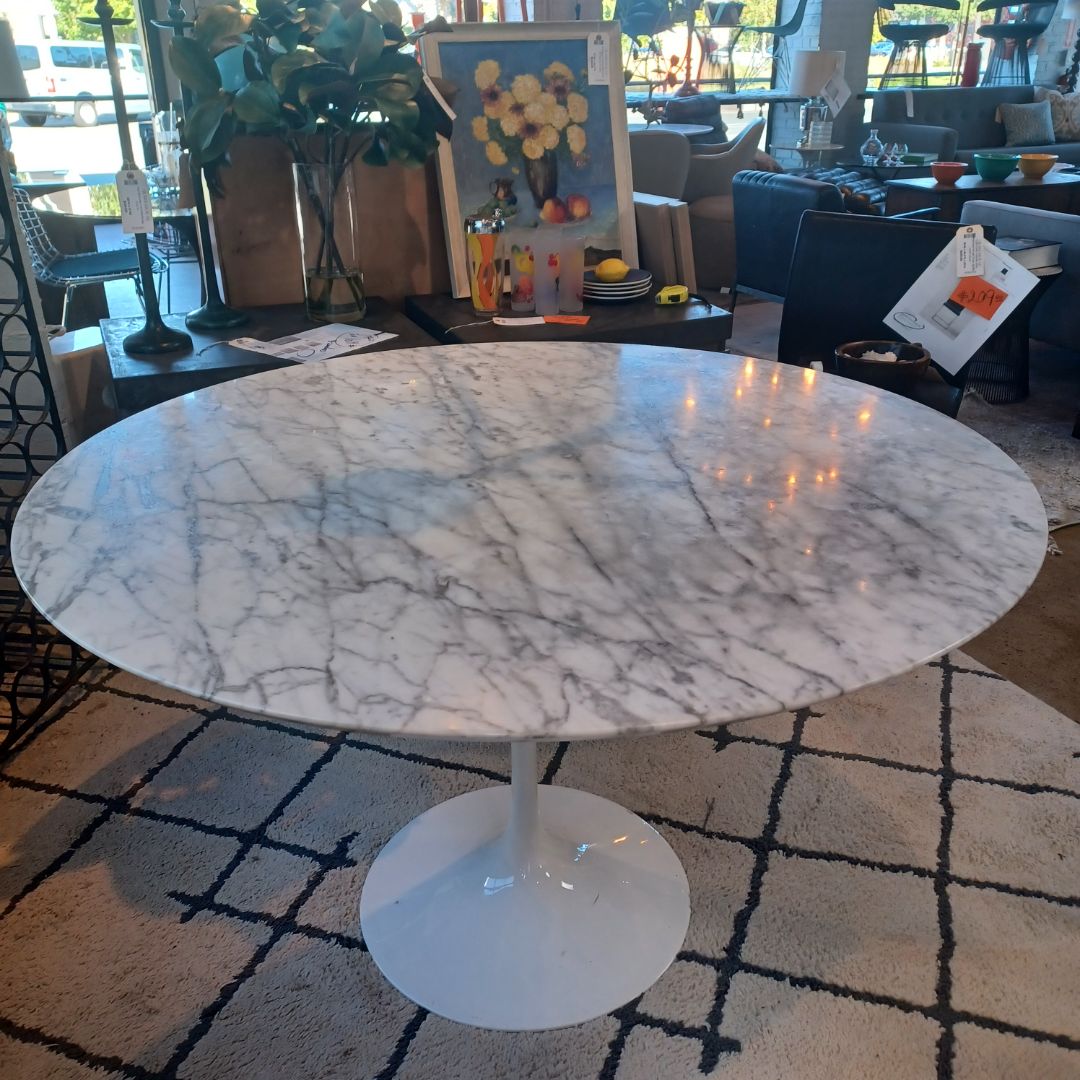 Knoll Saarinen Marble Tulip Table.