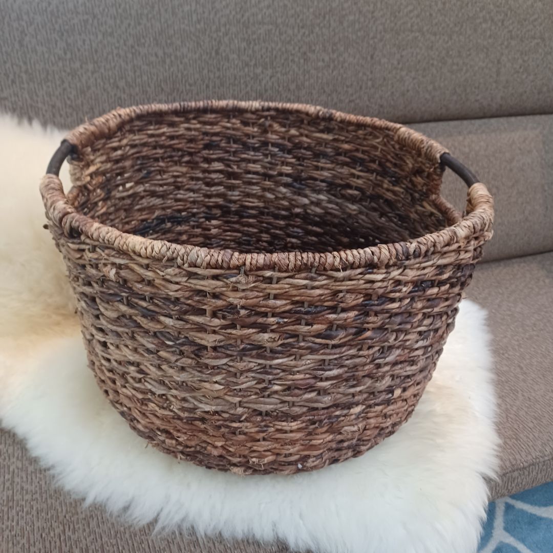 Natural Weave Basket.