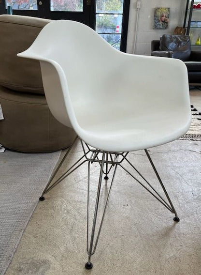 Eames Molded Plastic Chairs  (2 Arm and 4 Side chairs)