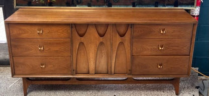 Broyhill Brasilia MCM Walnut 9-Drawer Dresser