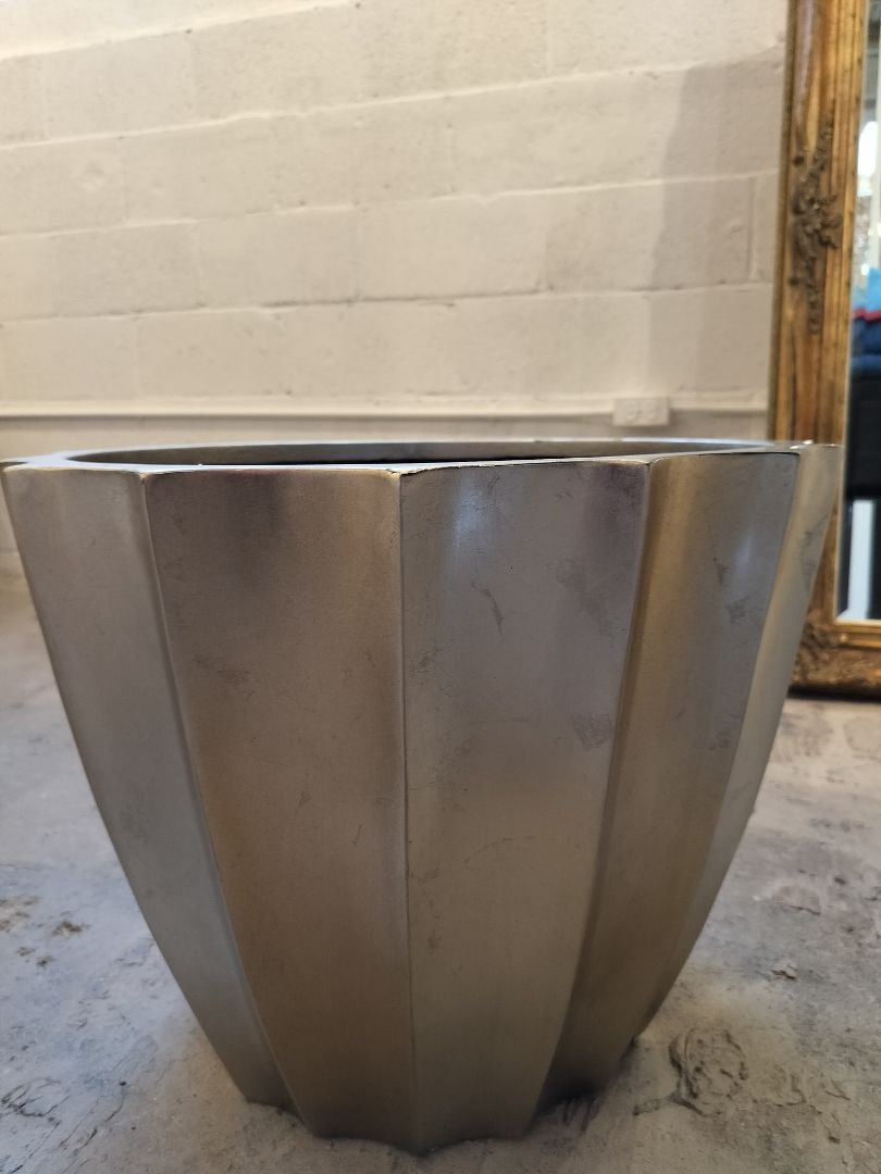 Champagne/ Silver Leaf Planter. Ribbed Design.