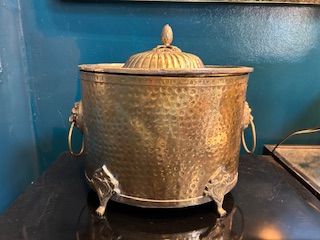 Vintage Brass Cache Pot with hoved feet and lion head handles