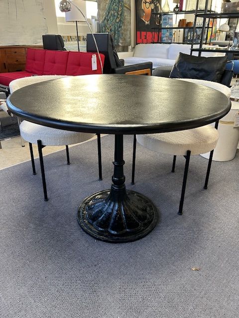 RH Chrysanthemum Brassierie Table