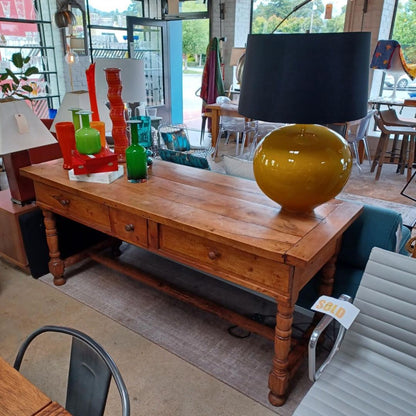 **Antique Solid Cherry Console Table. 2 Sliding Doors. 1800&