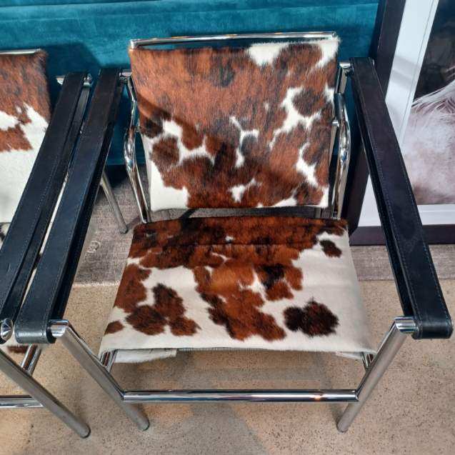 Le Corbusier Basculant LC1 Sling Style Chair Cowhide