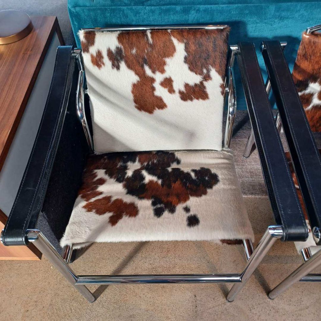 Le Corbusier Basculant LC1 Sling Style Chair Cowhide