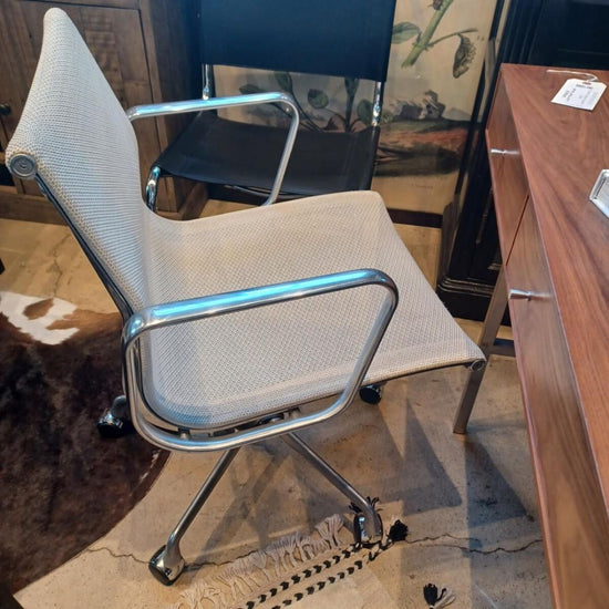 Vintage Eames Aluminum Group Office Chair