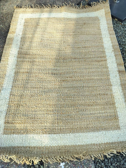 Serena &amp; Lily Border Rug. Staging. (Reg. $358)