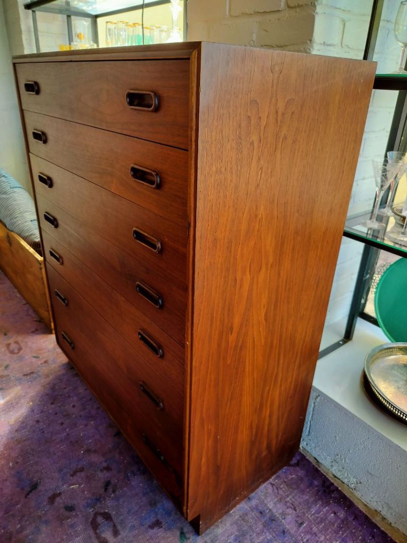 MCM Chest with Drawers by Jack Cartwright for Founders Furniture, 1960s.