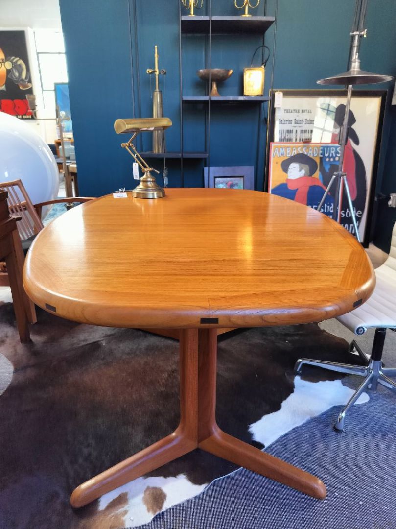 MCM Teak Oval Expandable Dining Table