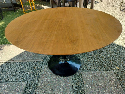 Tulip Style Table in Walnut Top &amp; Black Base