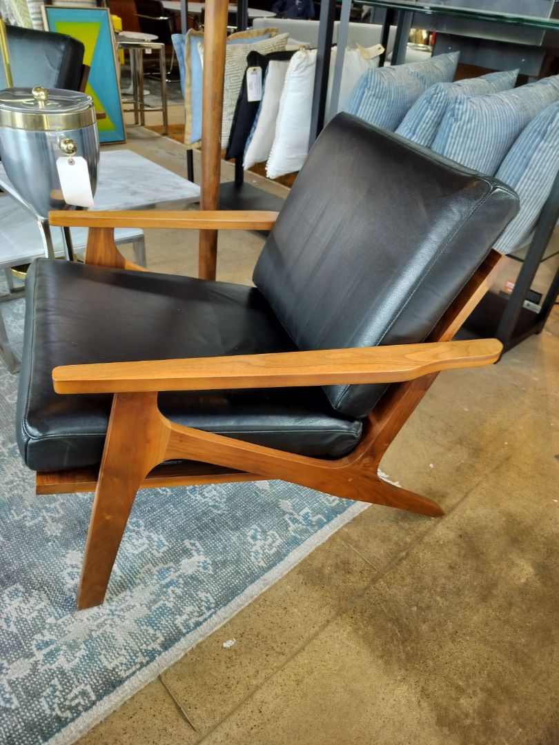 Room &amp; Board Sanna Leather Lounge Chair