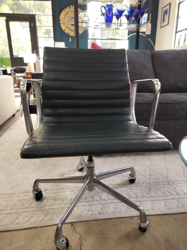 Herman Miller EA335 Eames Aluminum Group Desk Chair (Reg. $2995)