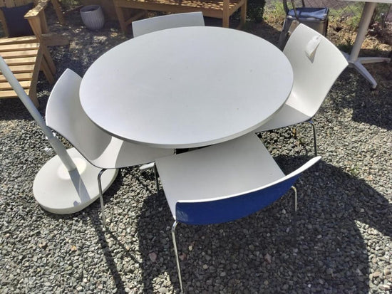 Patio Dinette Table with Cesar Stone 42" Top