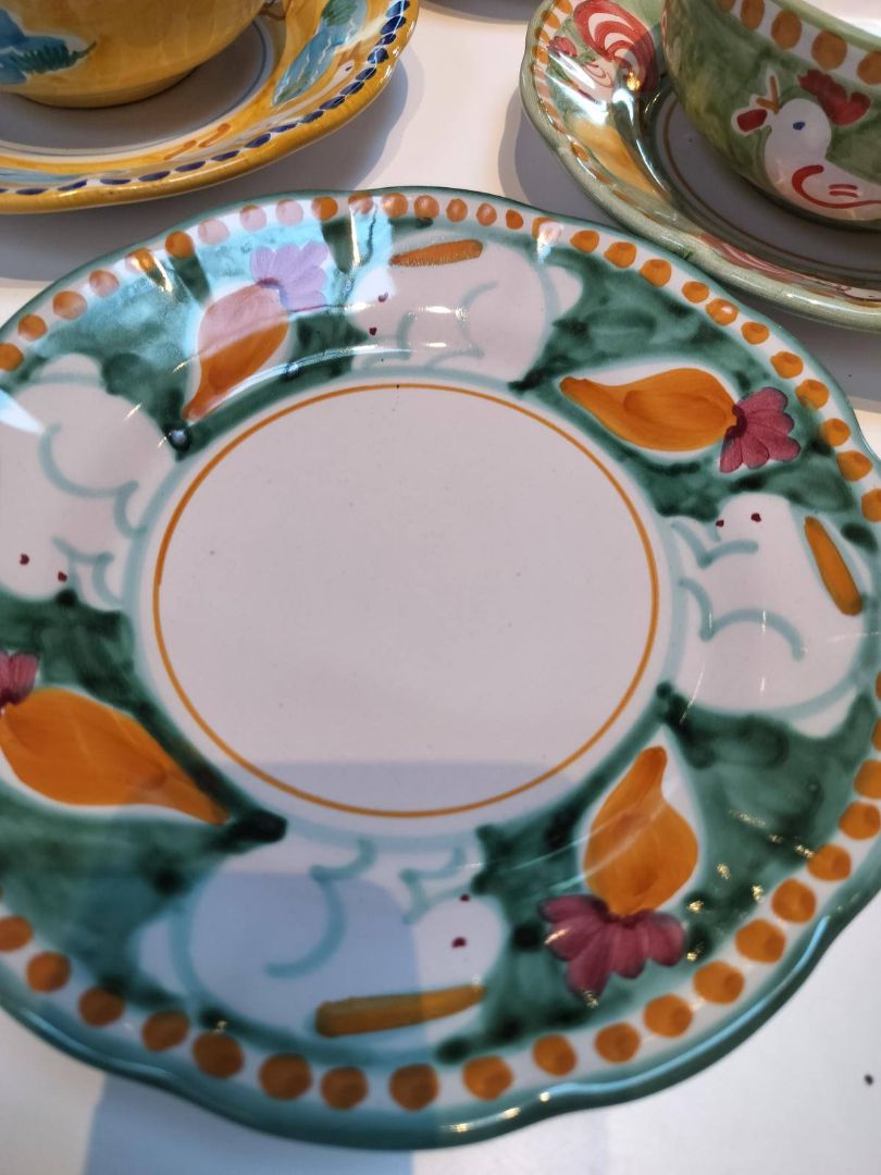 Vietri/Italy Pottery. 6 Salad Plates. 5  Bowls. ($616 reg retail)