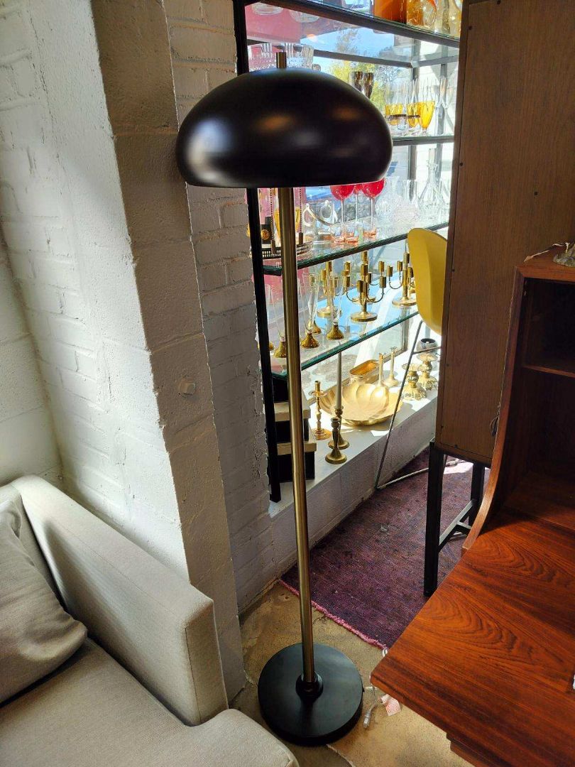 Black Mushroom Floor Lamp