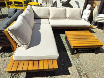 Crate &amp; Barrel Outdoor Sectional &amp; Coffee Table (Four Pieces)