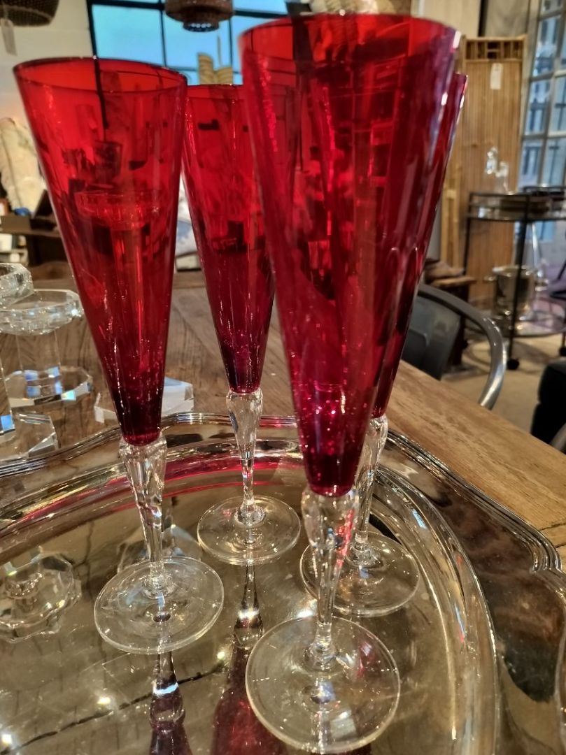 Clear Crystal Stem Red Flutes