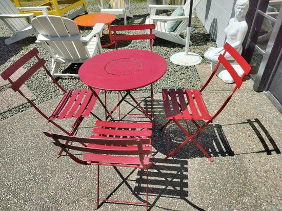 Fermob France Bistro Set. 24" Table & 4 Chairs.           SET OF 5 PCS. (Reg. $876)