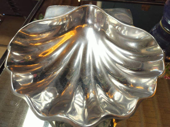 Vintage Scalloped Shell Shallow Bowl in Cast Aluminum