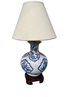 Vintage blue and white with brass trim table lamp