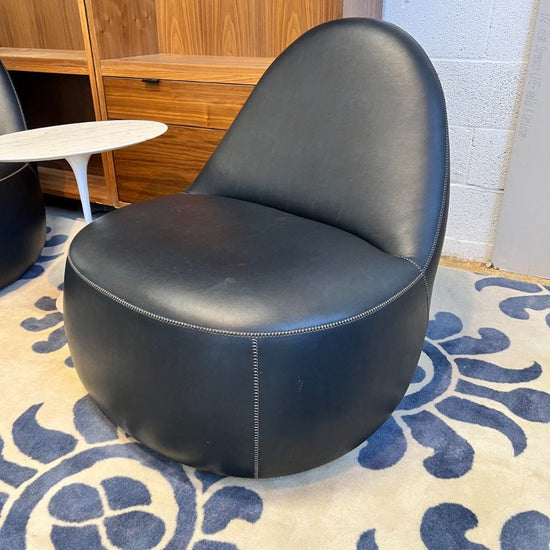 Bernhardt Design leather Mitt lounge chair