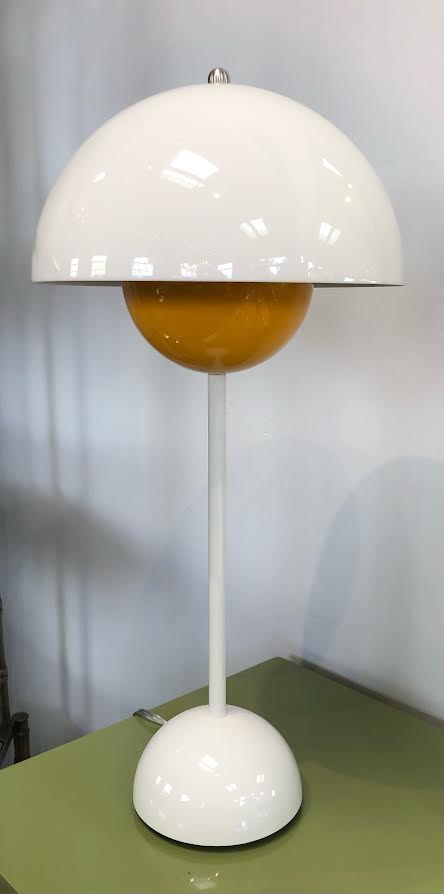 NEW &Tradition Panton Flowerpot Lamp