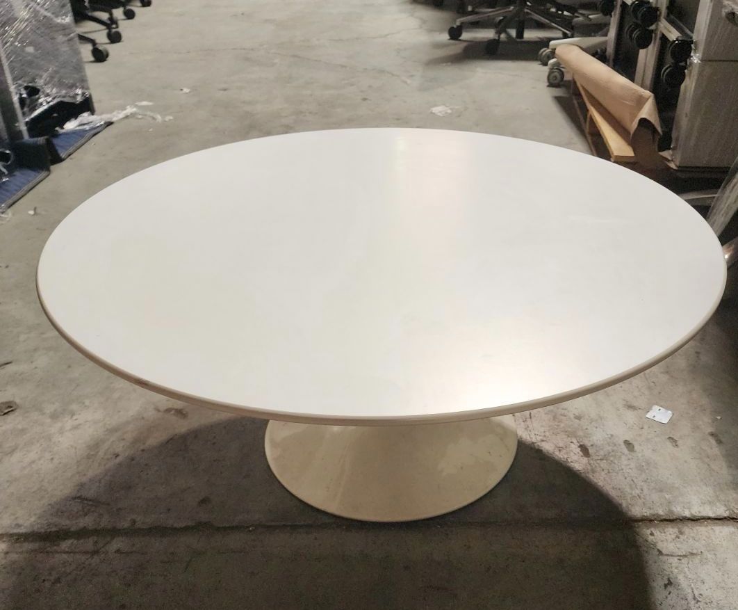 Authentic Knoll Saarinen Tulip Coffee Table