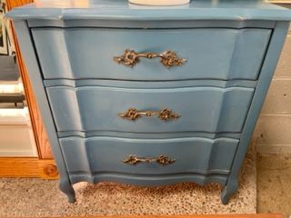 *Vintage Vintage Little Dresser or Night Stand