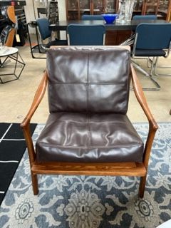 MCM leather and Walnut Lounge Chair