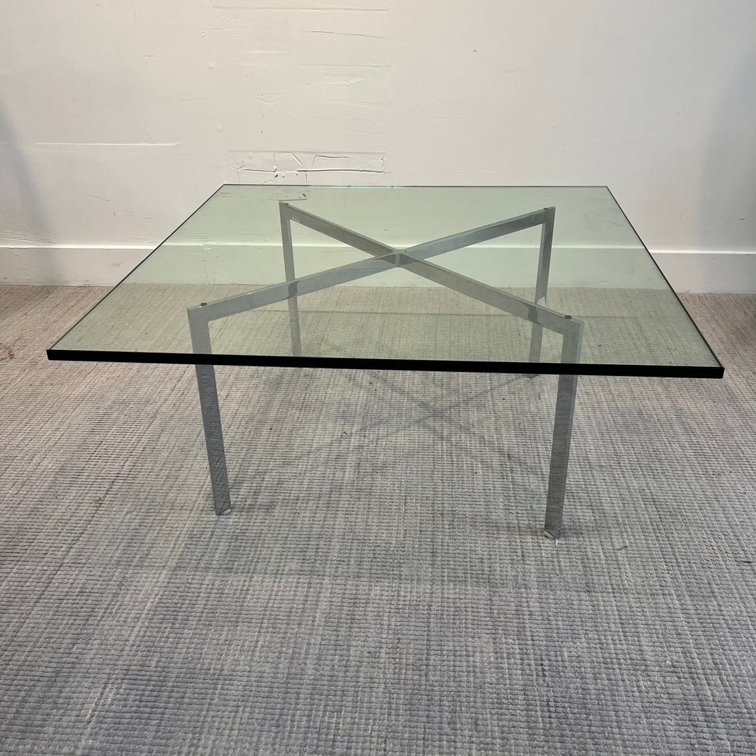 Knoll Studio Ludwig Mies Van Der Rohe Barcelona Coffee Table.