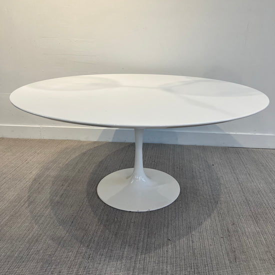 Tulip Dining Table With White Base