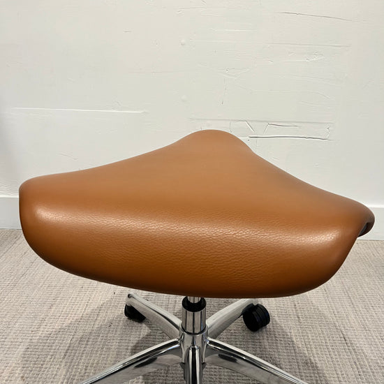 Humanscape Freedom Task Saddle Chair